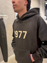 1977 IRON JOGGER SET