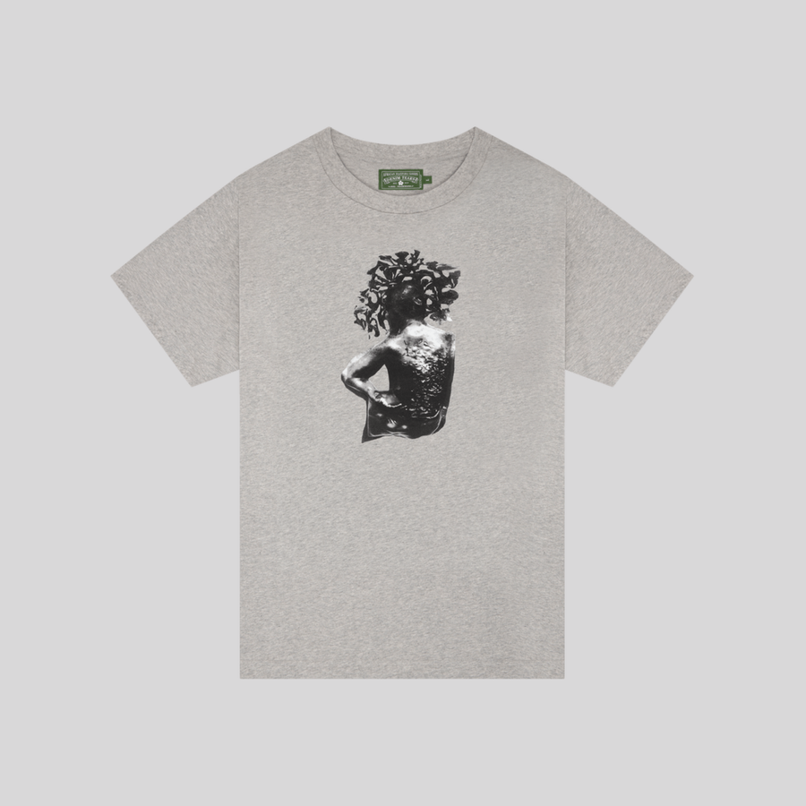 SRCA GRAPHIC 2 TEE GREY DENIM TEARS